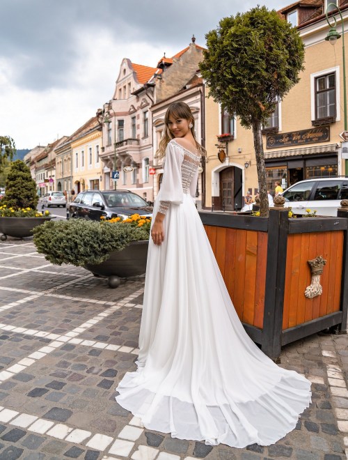 https://elisebride.ro/images/stories/virtuemart/product/15 Mary       (3).jpg